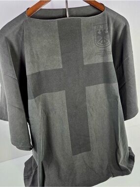 Wolverine Black Gray Cross Graphic Short-Sleeve Tee